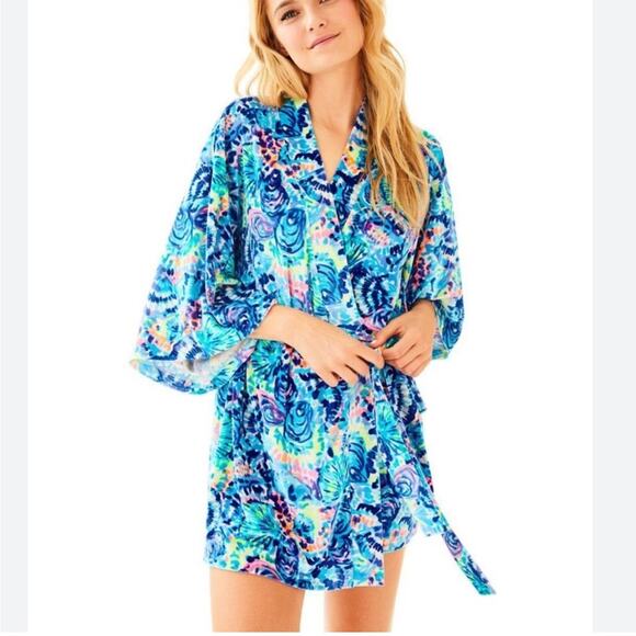 Lilly Pulitzer Elaine Velour Robe In Ocean Commotion - Picture 10 of 10